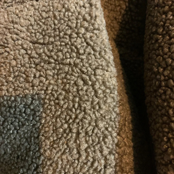 Good American Sherpa Mix Cocoon Puffer Jacket - Picture 7 of 9